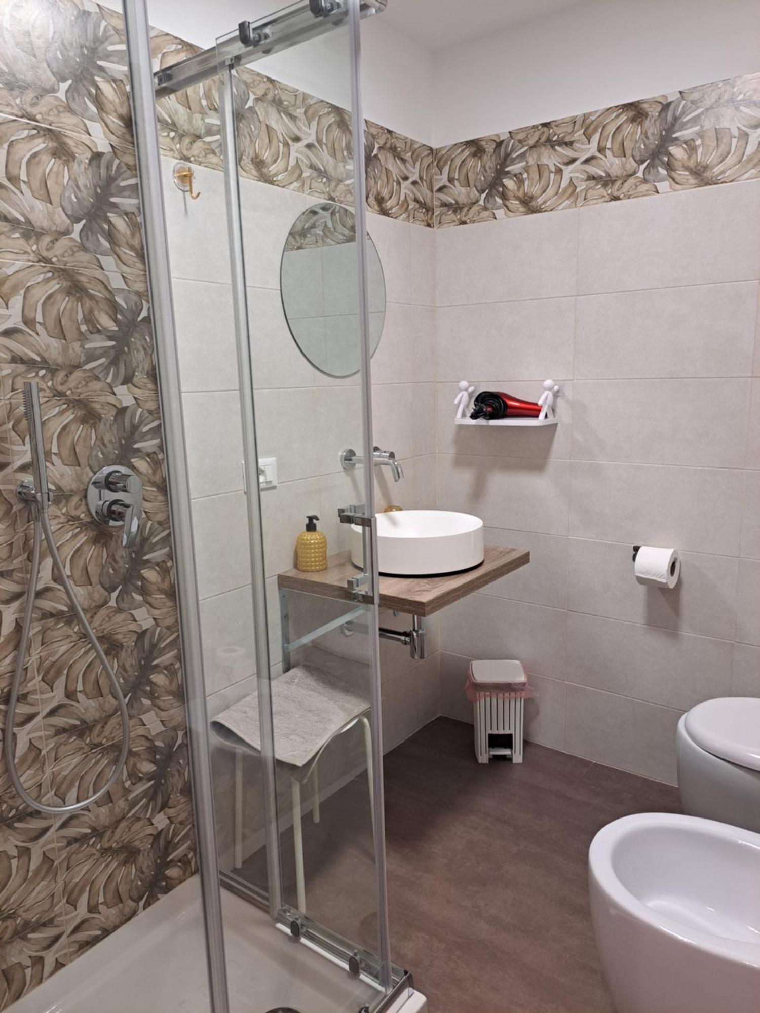 Loca Hotel Turin Bagian luar foto