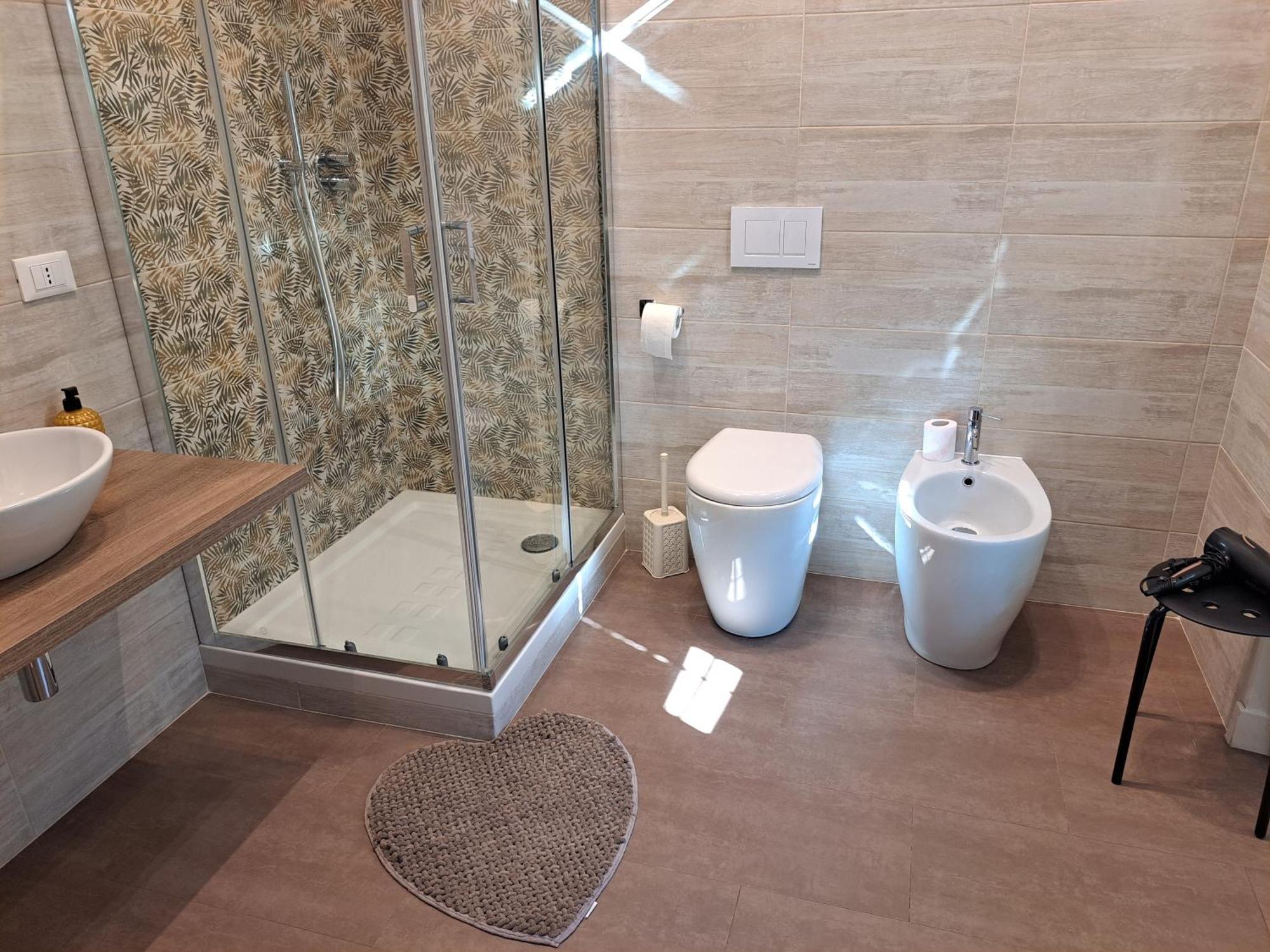 Loca Hotel Turin Bagian luar foto