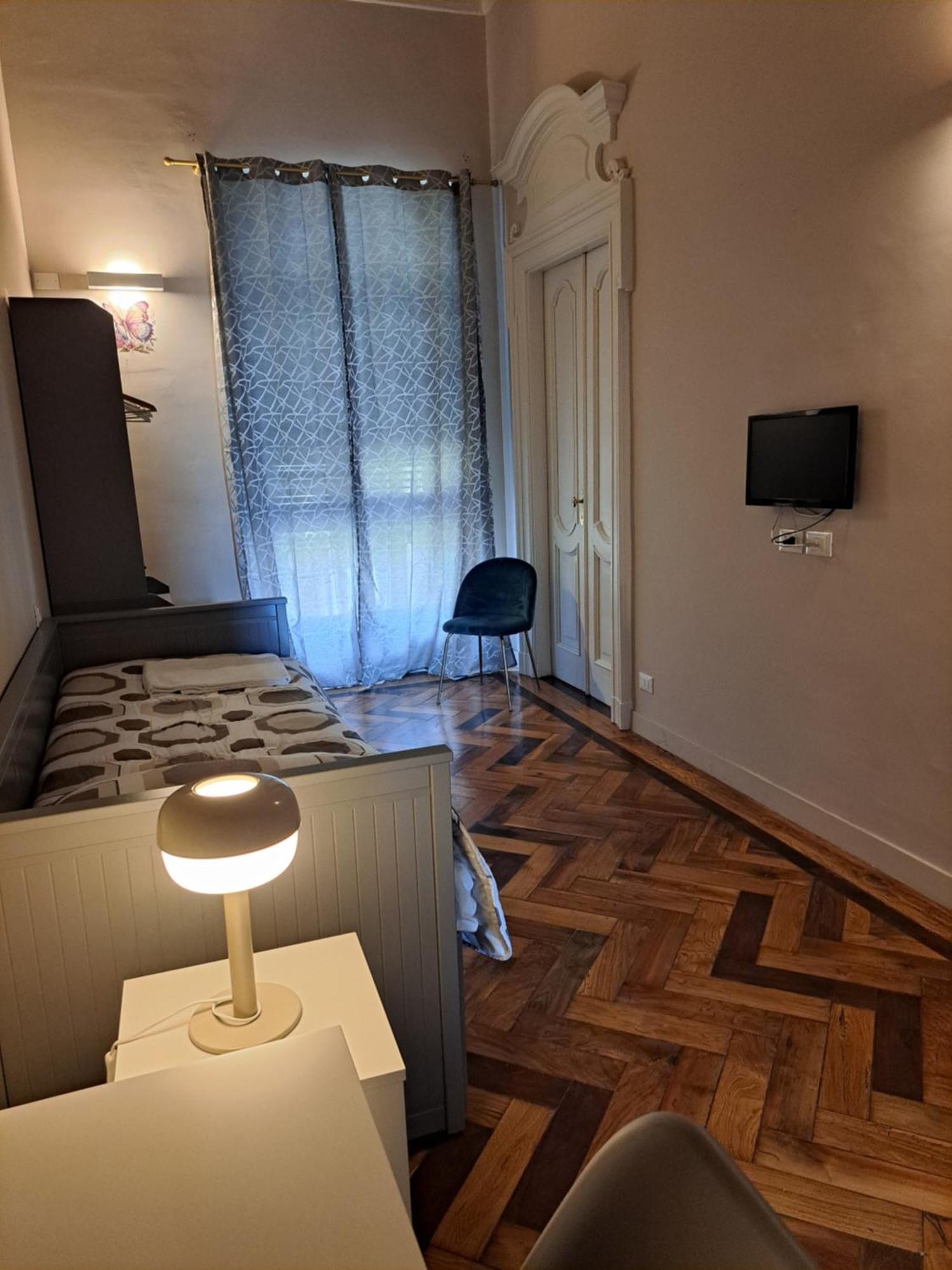 Loca Hotel Turin Bagian luar foto