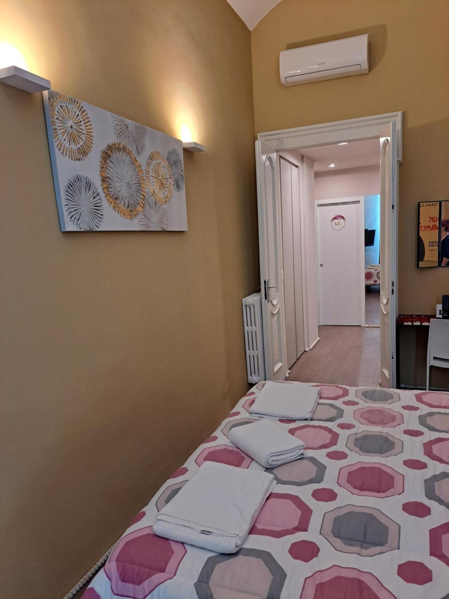 Loca Hotel Turin Bagian luar foto